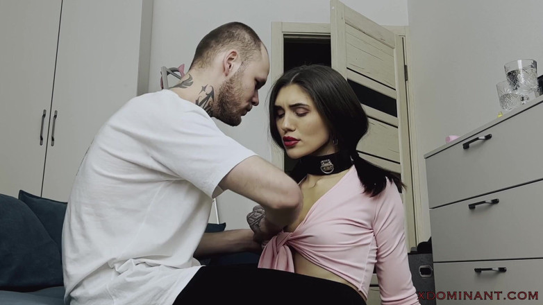 XDominant: ฝึกหีตูดทาสสาว