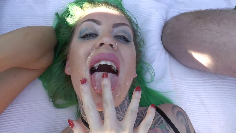 Pinkzilla Media: Sperma sparato durante il sesso lesbico!