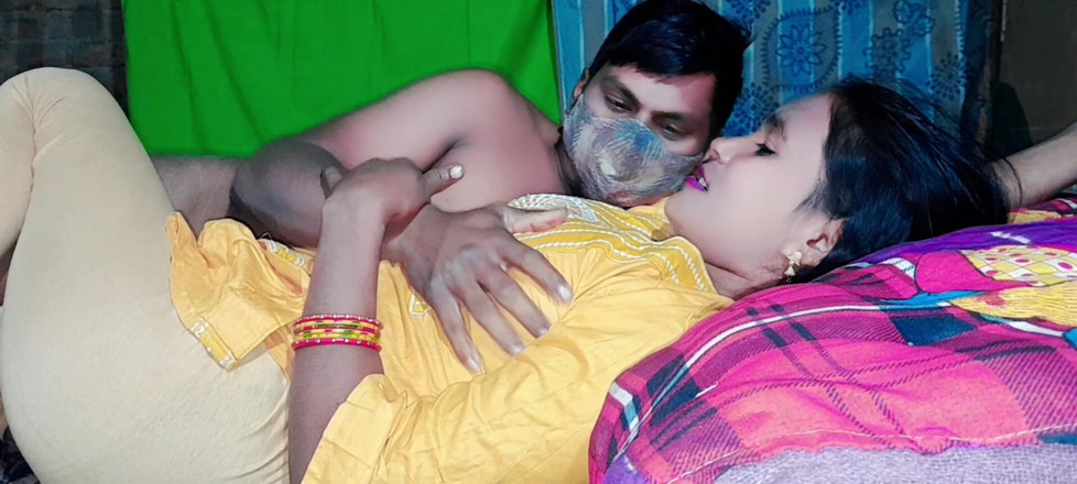 Renudbf: Stepsister and Stepbrother Shared Bed