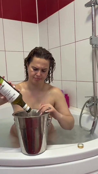 Olia i miei capelli, lavaloeoe e anche con l'aceto