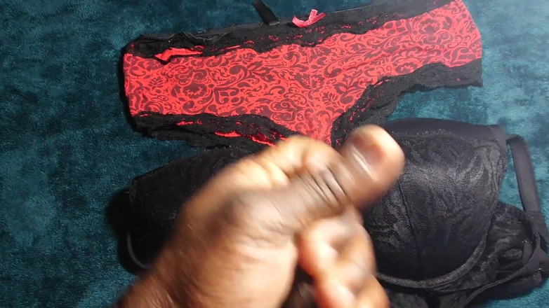 Jamdown26: Black gay guy jerking off and cumming on panty and...