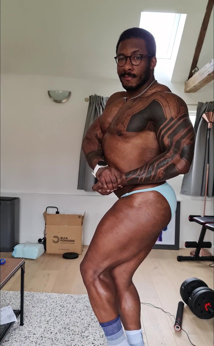 Amadeus: Video poserar för tränare