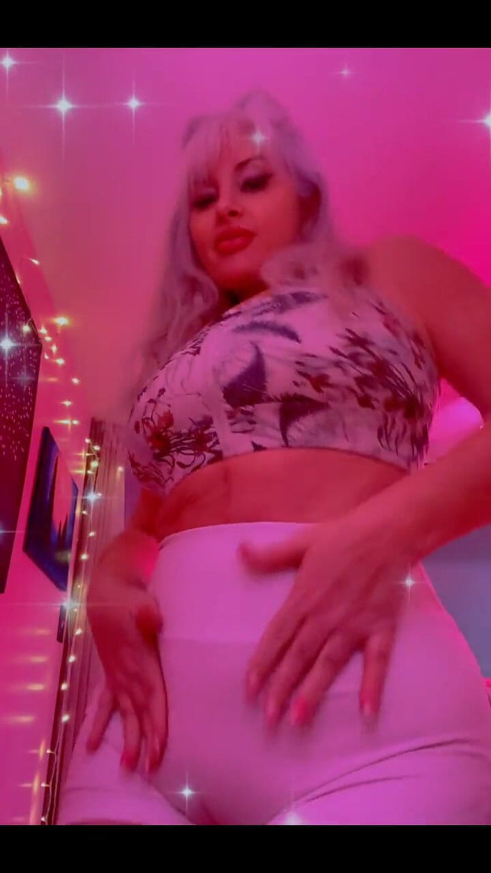 PaintedRose: Гарна і мокра дупа йоги