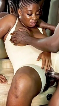 Presque squirt sur mon visage - une chatte africaine se fait remplir de grosse bite et de creampie