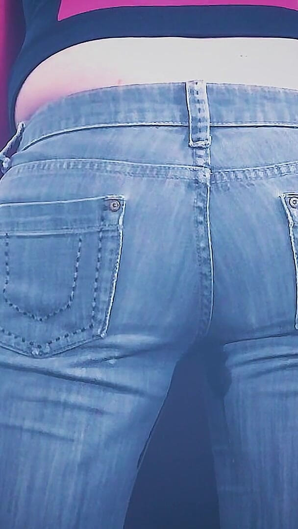 The Locked Toilet Chronicles - Ep. 01: Jeans Wetting