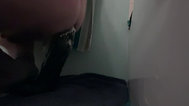 Charlieboy69: Training mit meinem neuen 20-zoll-dildo