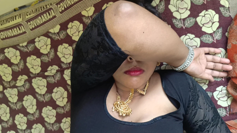 Palani69: Mavi sari ev hanımı Jerry Red Cute Lips