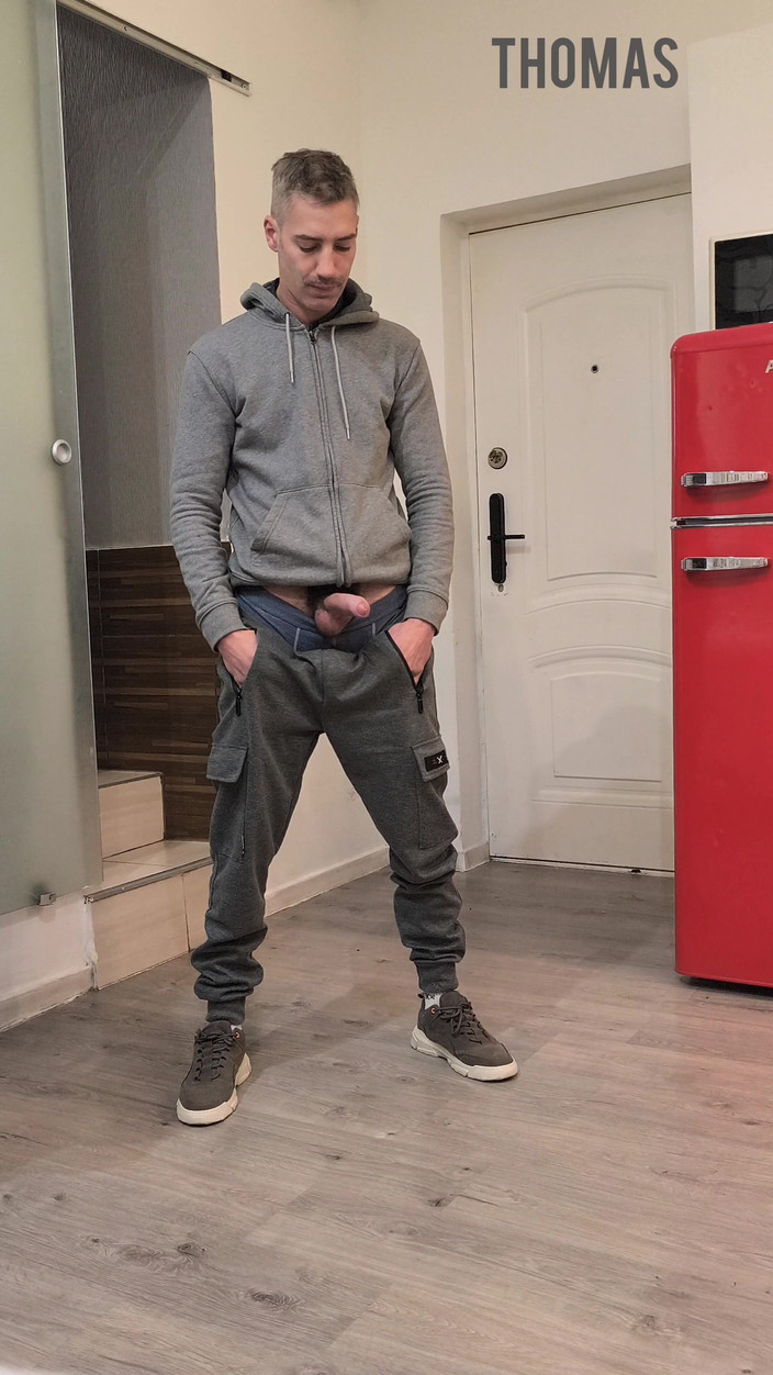 Dexterxxlfun: Немного handsfree от Thomas с писсингом.