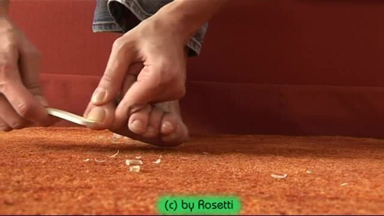 Doris Distel: Cut nails on my sexy feet
