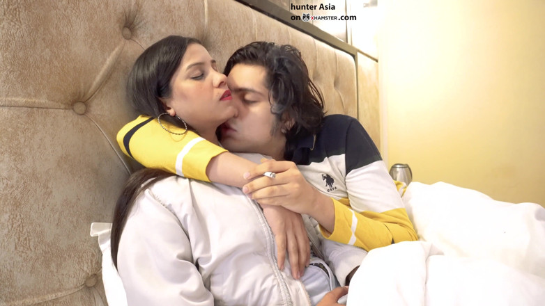 hunter Asia: Bringing Stranger Girl to My Bedroom and Fucked Her Pussy