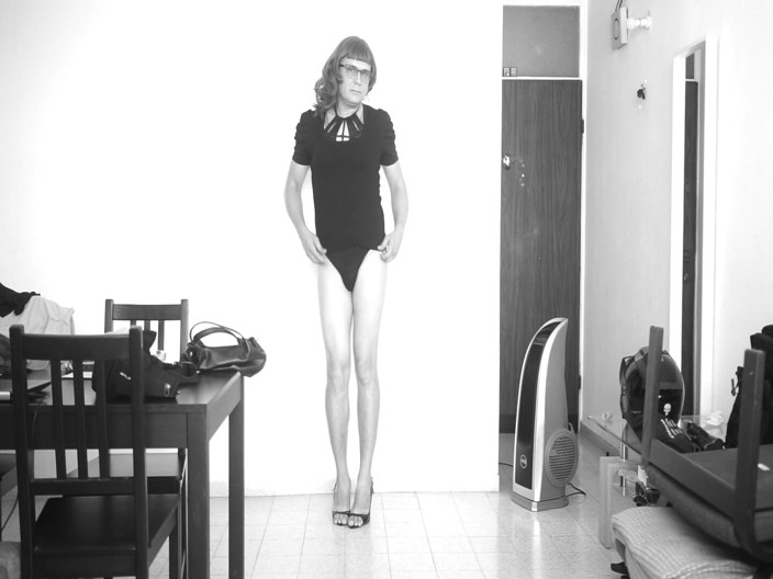Voyager: Crossdresser Show