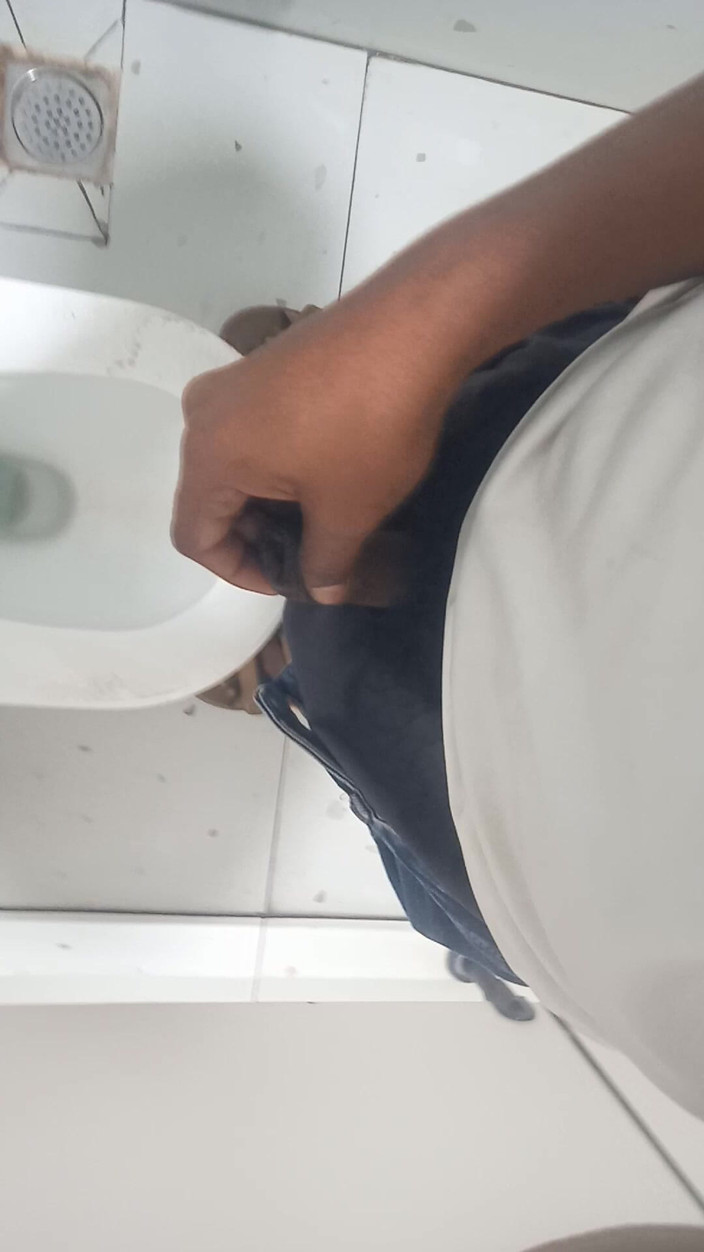 KUMBHA MANOJ KUMAR: O fut astăzi pe asistenta mea atât de tare, Merck,...