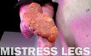 Mistress Legs: 시스루 팬티 스타킹 풀 클립으로 아름다운 여주인 다리로 고기 버거 짜내기