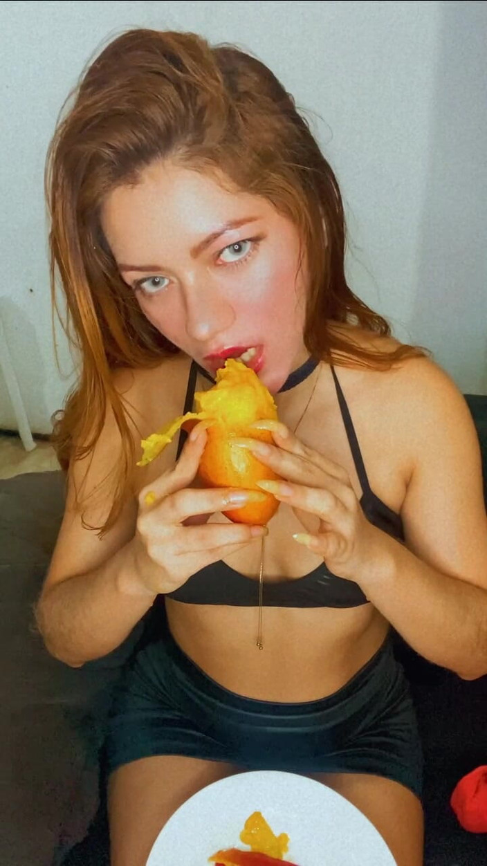 Goddess Li: Godin Liandra en een heerlijke mango