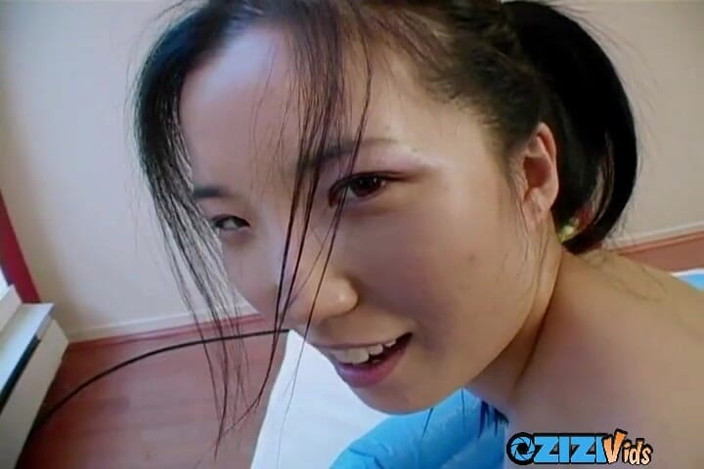 Zizi Vids: Oiled up sluts get messy