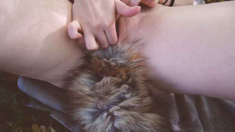 Madelaine_Rousset: Rp fox di luar - Vixen