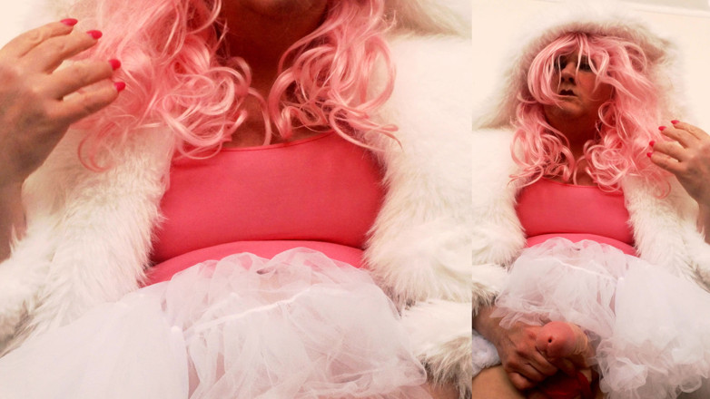 Trans fur bitch: 털과 페티코트를 입은 부활절 달걀과 자지 사냥의 맥시 팬 버전