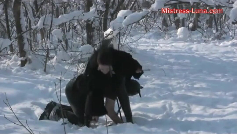 Mistress Luna: Cold day for training
