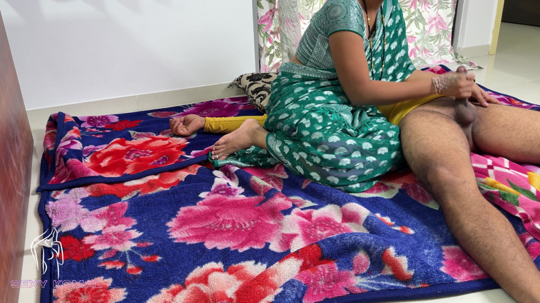 Sexy Komal: Komal Came to Sleep on B.ed., but Her Husband Was...