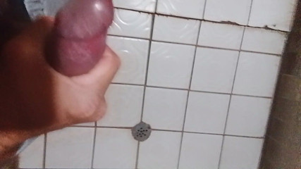 Jomperone: In the Bathroom
