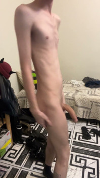 Twink Showing His Body to the Cam