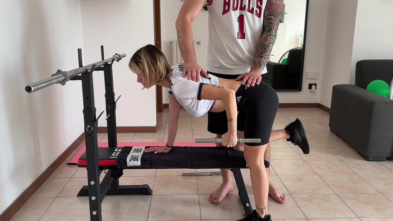 Tommy e Annika: Po těhotenství jsem se rozhodla najmout si osobního trenéra, který...