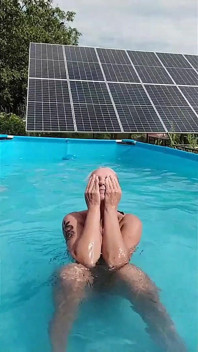 热辣的家庭主妇Lukerya
