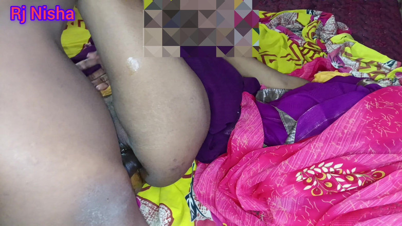 RJ NISHA: Desi-huisvrouw Rj Nisha eerste keer proberen om anaal sexy