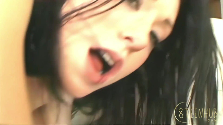 8TeenHub: 8teenhub - Lexxi Rippa non è una puttana della prude