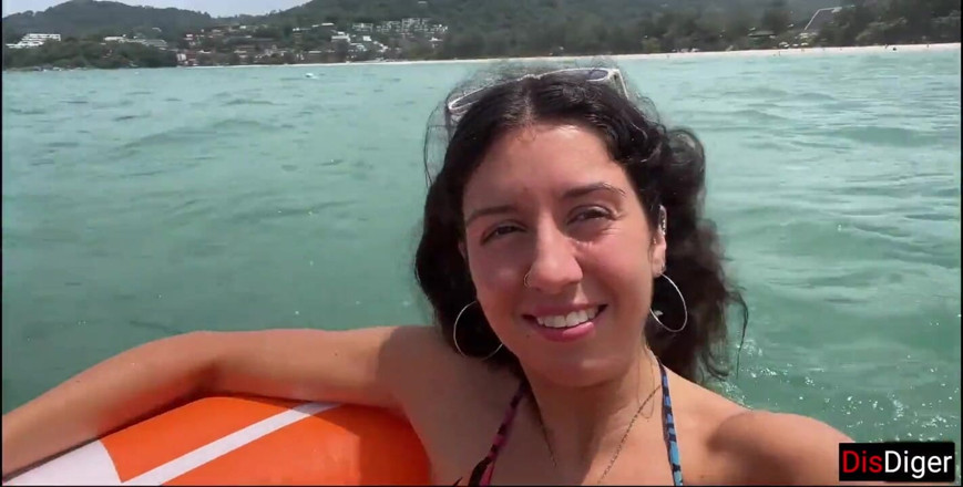 Dis Diger: Sexo anal na praia na ilha