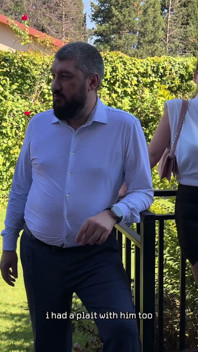 Oh, da, eu în toate găurile! Fericita Nicole Murkovski face anal cu trei tipi pe platou!