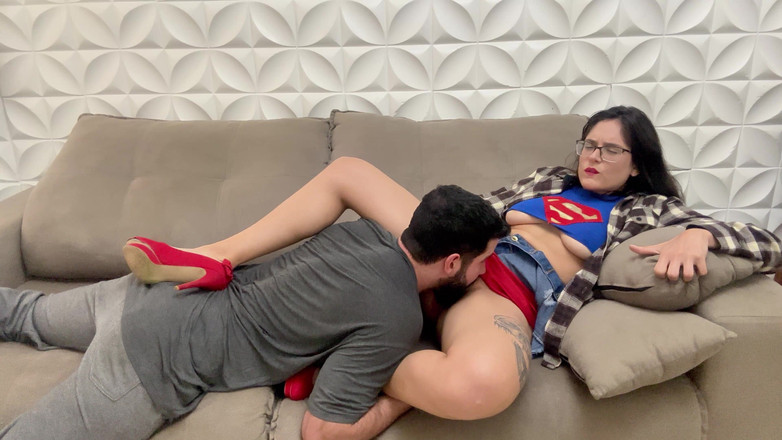 Shamelesscouple: 超女被发现，是时候舔她的阴户了