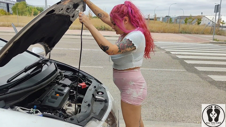 All You Can Fetish: Desperate Woman in Trouble with Her Car Female Desperation