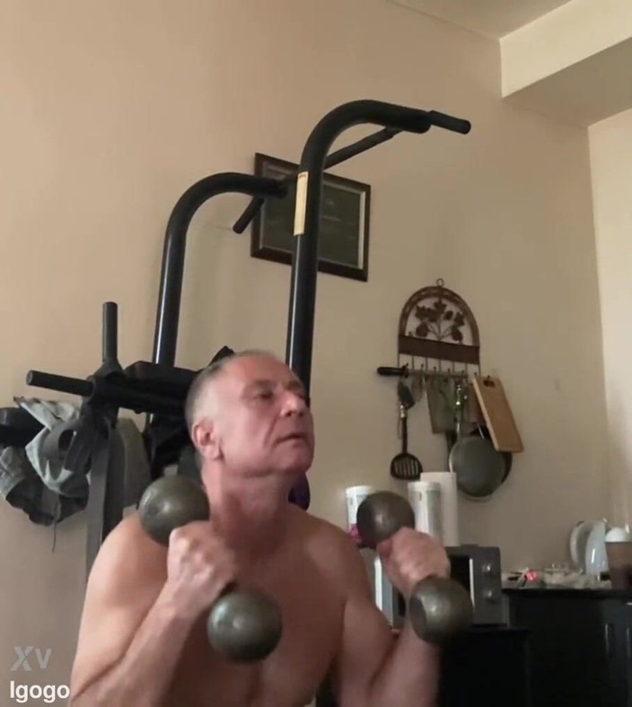 Alex Art: Zeit im Fitnessstudio