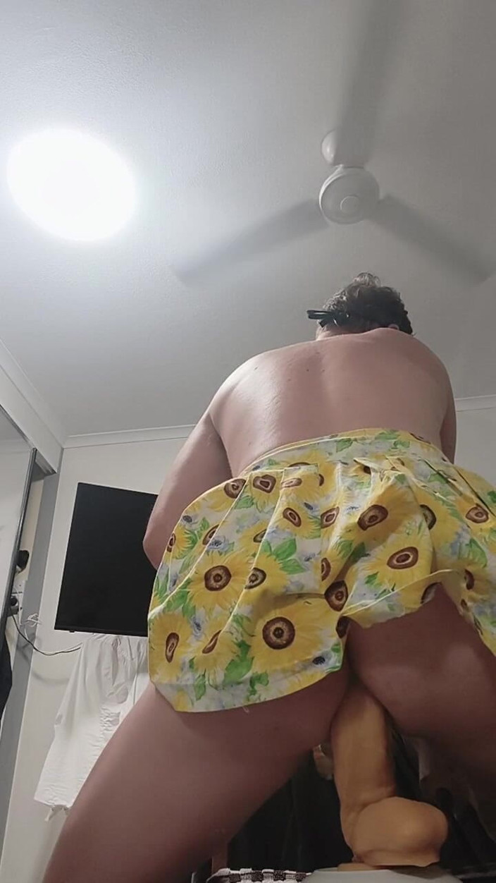 Brent Star Wood: Gonna e sborra dildo