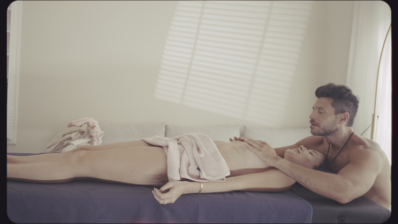 Mary Rock: Perv मालिश करने वाली मुझे हॉट सुखद अंत वाली मालिश देती है