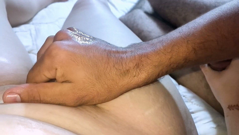Couple wife: Arab Emirates MILF Arab Hot Boobs