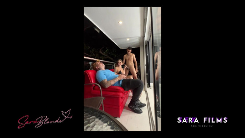 Sara Blonde: 뒤에서 - 남편 Sa Blonde에게 굴욕을 주면서 애인의 자지를 따먹고 빨아