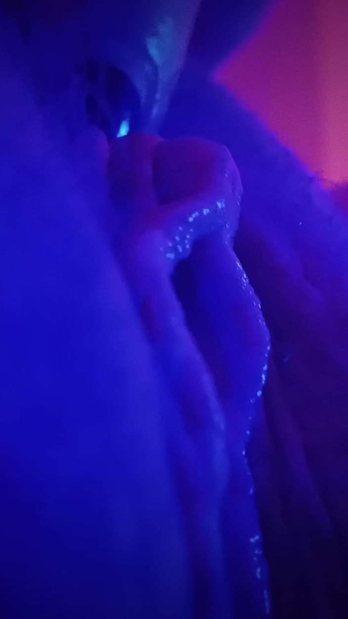 Big Clit Muse: Patrz, jak zmysłowo pieszczę mojego wielkiego na twoich oczach