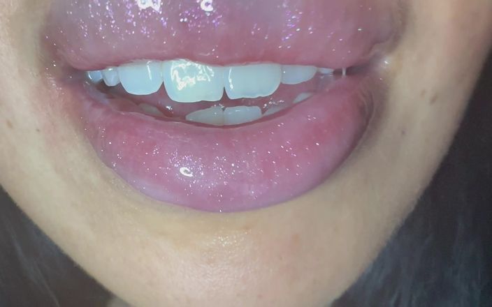 Asmr_mouth: जब मैं चुंबन करता हूं तो Lipgloss का लूट