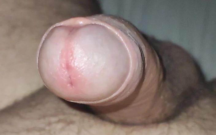 Weemando: Branlette de bite lubrifiée non circoncisée