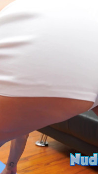 Big clit cougar Karla Insatiable yoga naked and fingering