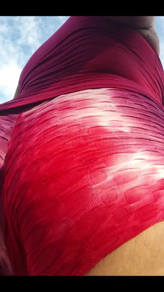 KNKY Bee: I Love These Booty Kraťasy