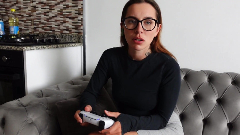 Ghomestory: Sexy freundinnen riefen einen typen für sex