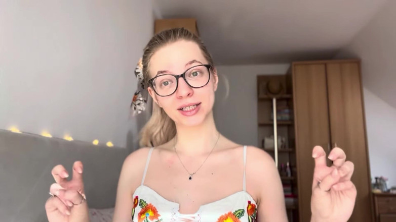 Goddess_Bella_Rae: 娘娘腔大战同性恋