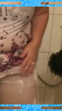 Annadevot - Horny in the Bathroom