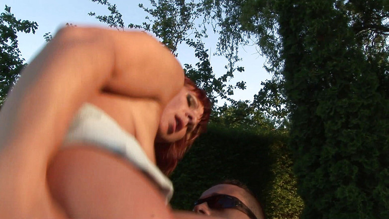 Hand Lotion Studios: Tóc đỏ trưởng thành chặt chẽ lỗ hậu khoan bởi con...