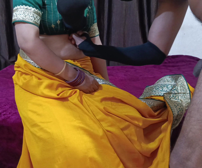 Abhijit7682: Une bhabhi sexy et sexy se fait baiser quand elle était...