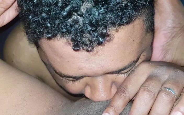 Belle: Ebene Saya Suka Memancut Mani Selepas Menjilat Pepek Saya