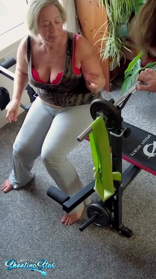 Shooting Star: Portrét (pro mobil) Domácí fitness creampie s mým osobním trenérem